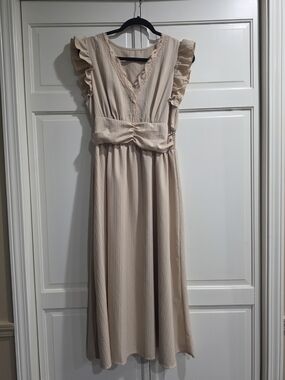 Elegant Cream Ruffle V-Neck Maxi Dress